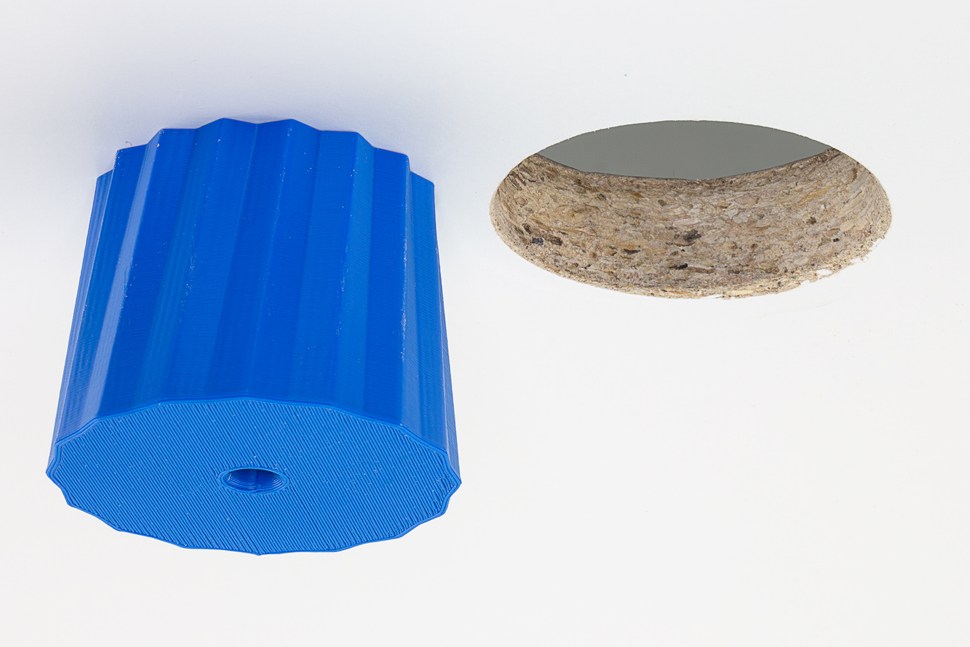 zentrierhilfe-fuer-lochsaege-einbaustrahler-loch-vergroessern-132585-45_1